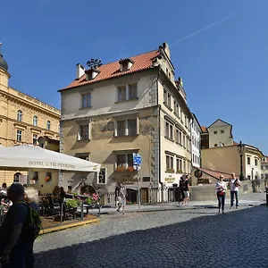 U 3 Pstrosu Hotel Prague